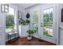 Living room - 22 Mcfadden Drive, Springwater, ON L0L1V0 Photo 6