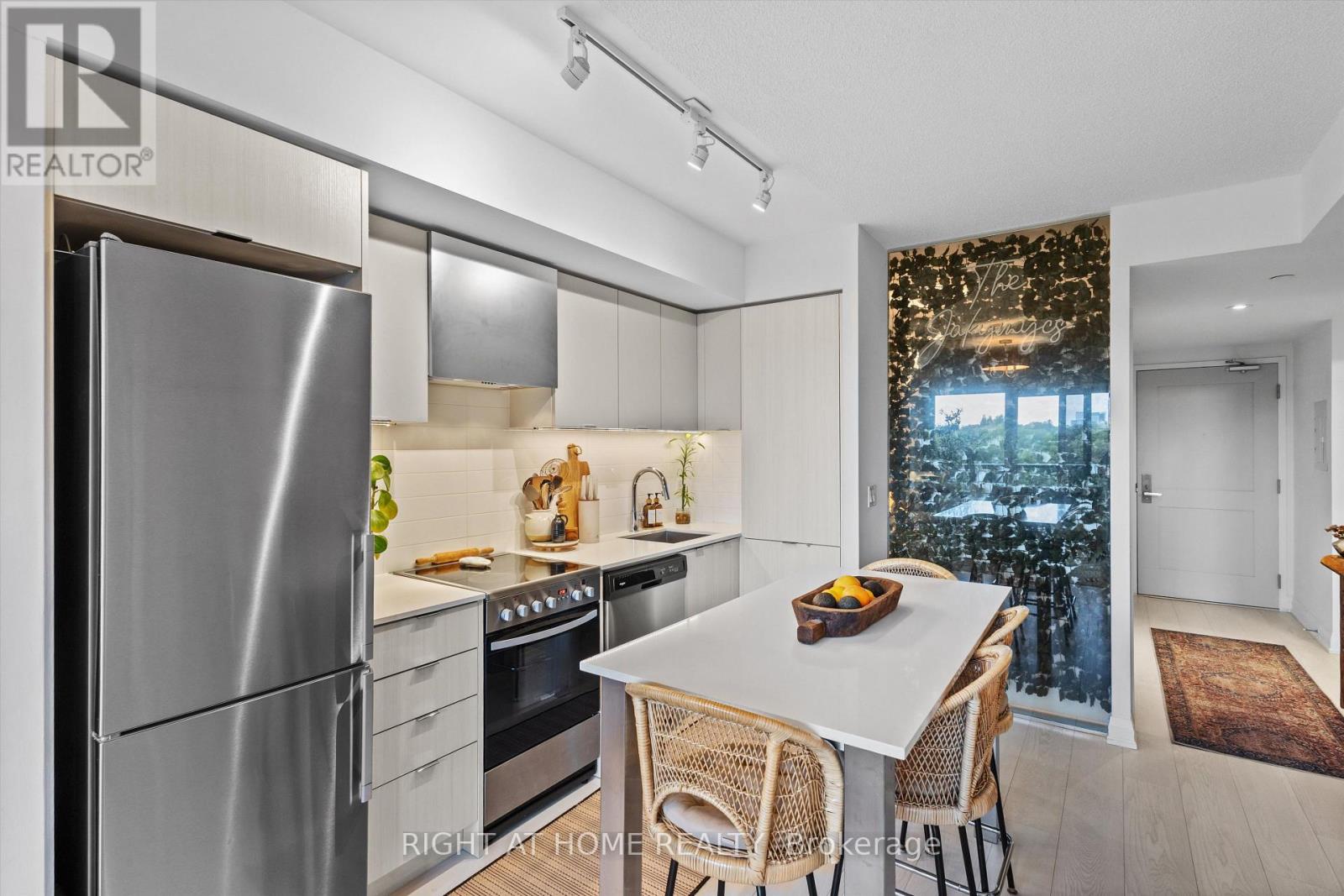 #440 26 GIBBS ROAD - 12
