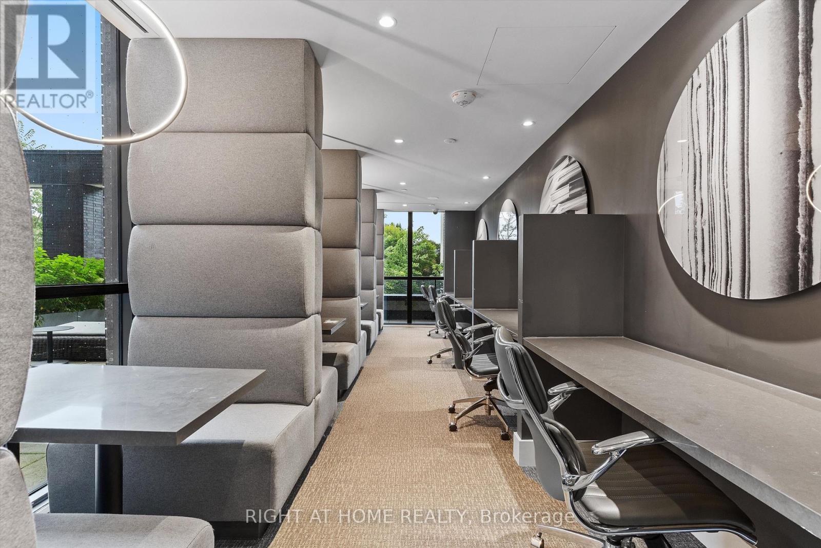 #440 26 GIBBS ROAD - Image 33