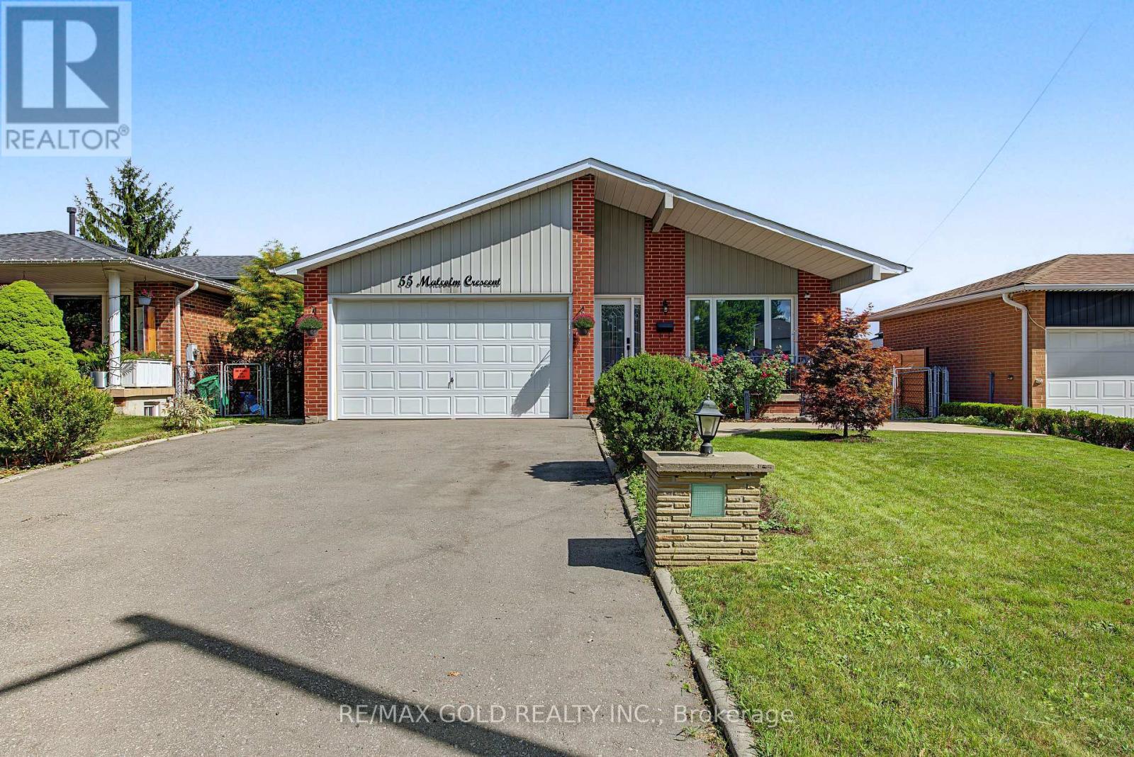 55 MALCOLM CRESCENT