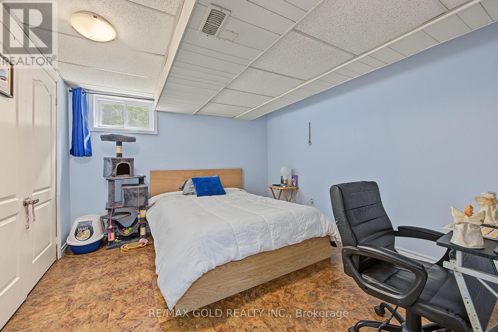 55 MALCOLM CRESCENT - Image 34