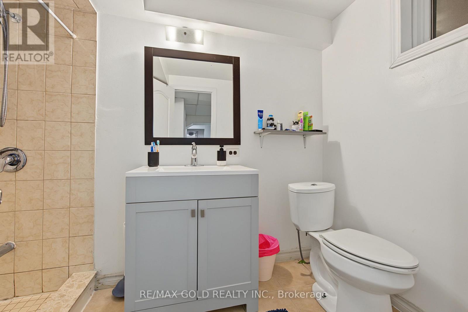 55 MALCOLM CRESCENT - Image 37