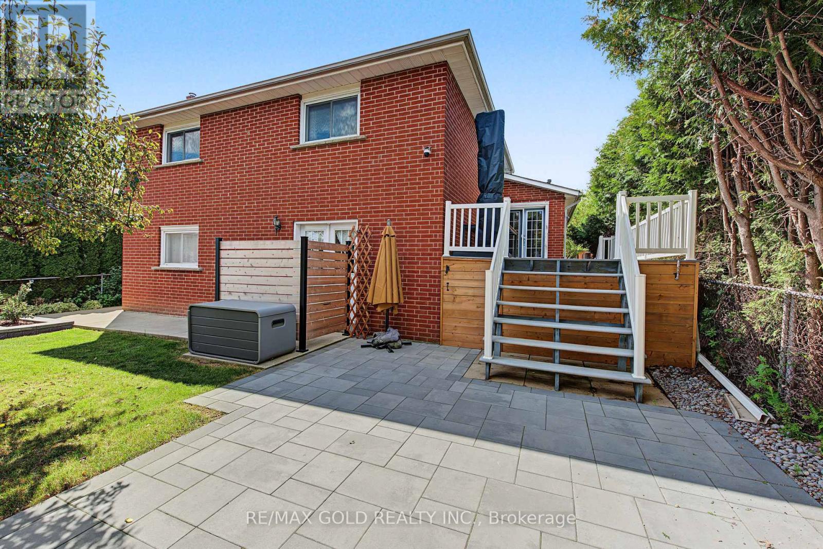 55 MALCOLM CRESCENT - Image 41
