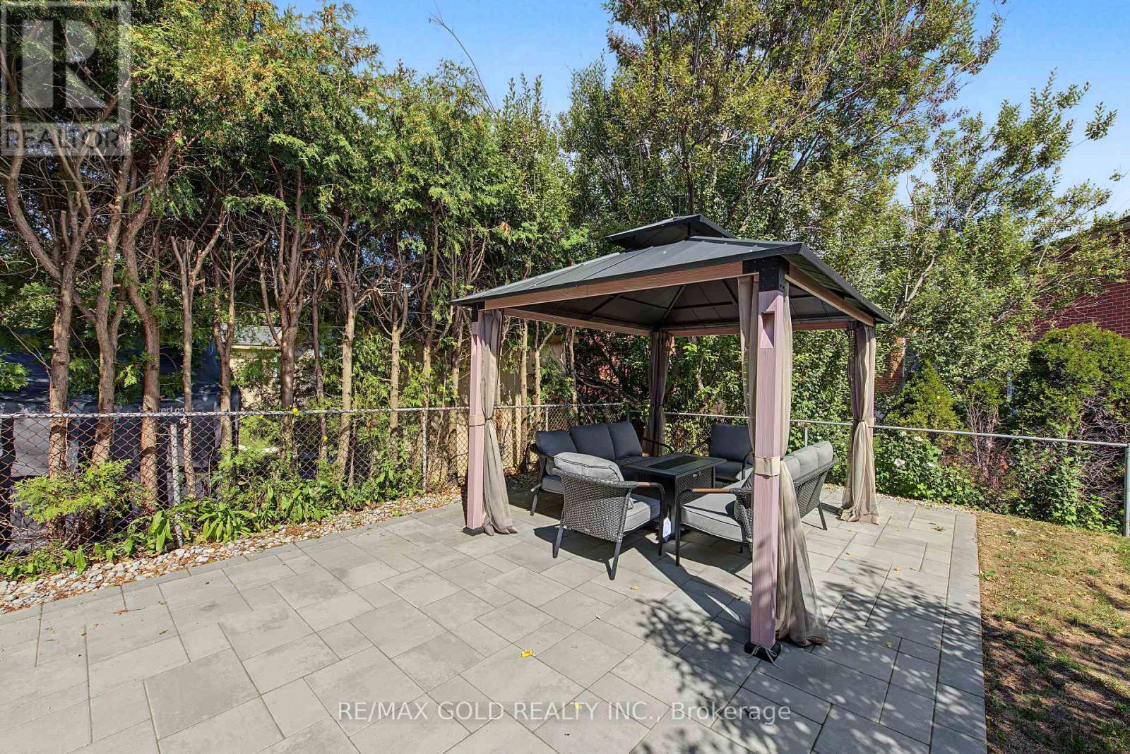 55 MALCOLM CRESCENT - Image 43