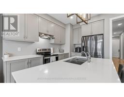 8 Angelfish Road, Brampton, ON L7A5C5 Photo 13