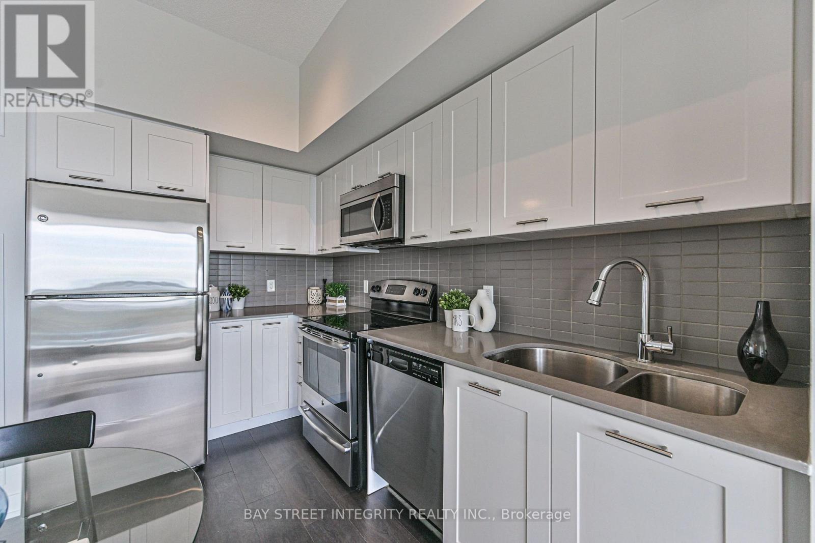 #4301 2220 LAKESHORE BOULEVARD W - 8