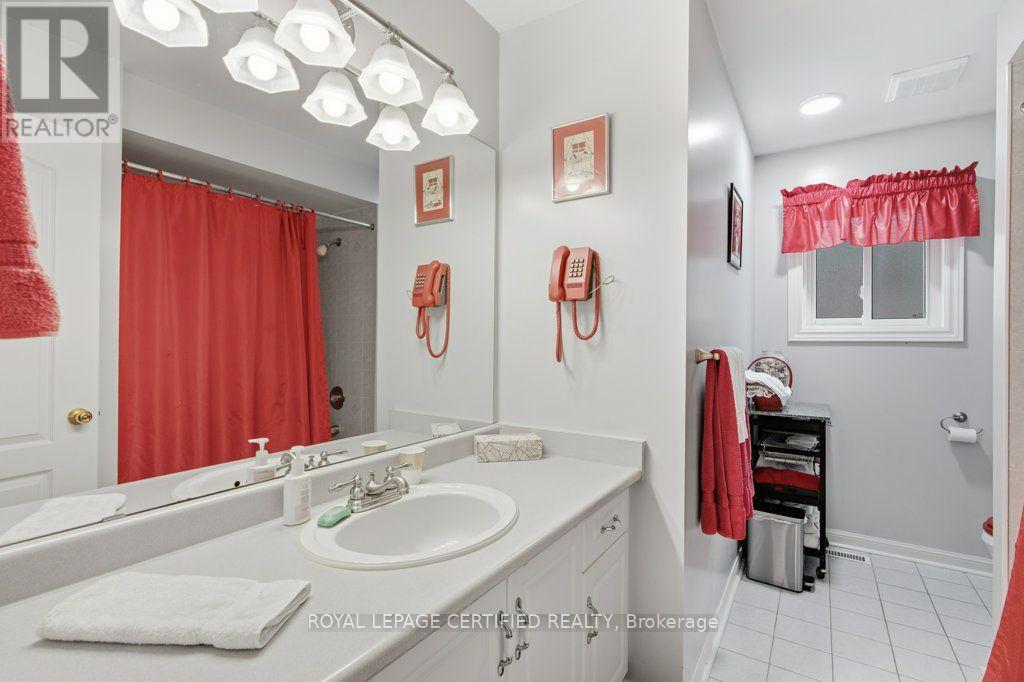 3 NATIONAL CRESCENT - Image 26