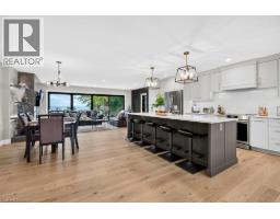 Eat in kitchen - 90 Lakeside Drive, Grimsby, ON L3M2L5 Photo 15