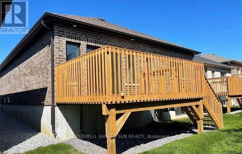 22 ATHABASKA DRIVE, Belleville (Thurlow Ward) — photo 8