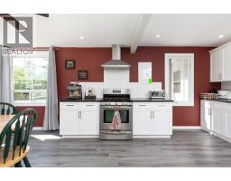 4pc Bathroom - 116 S 1 Street W, Magrath, AB T0K1J0 Photo 8