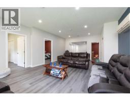 116 S 1 Street W, Magrath, AB T0K1J0 Photo 17