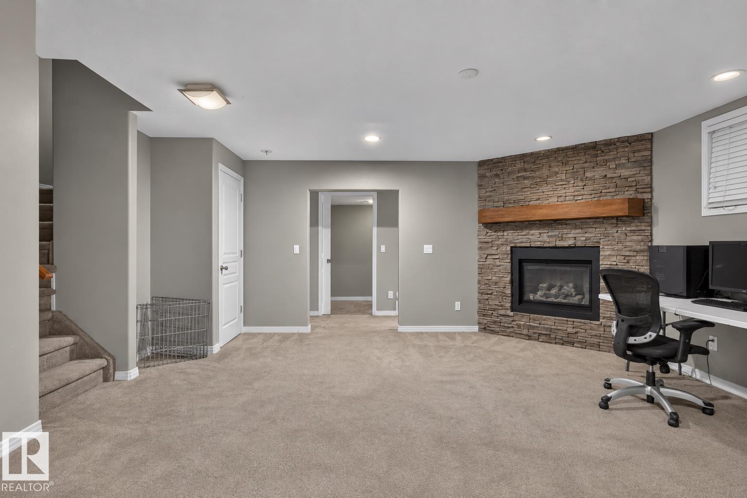 4424 48A ST - Image 27
