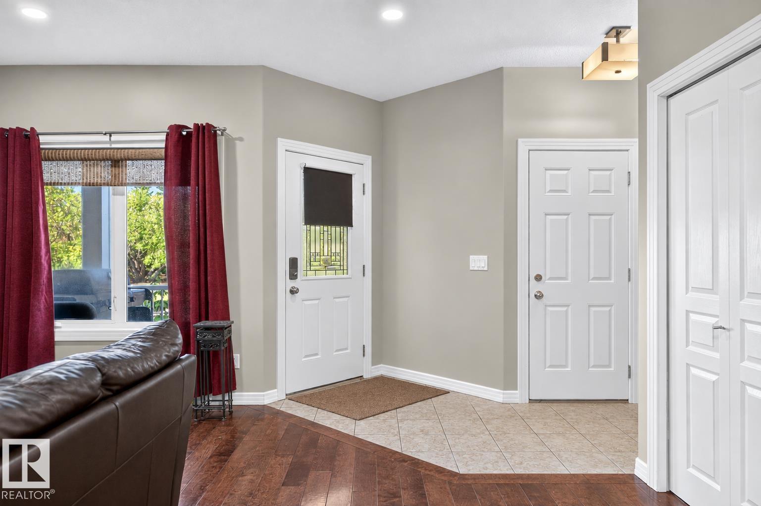 4424 48A ST - Image 3