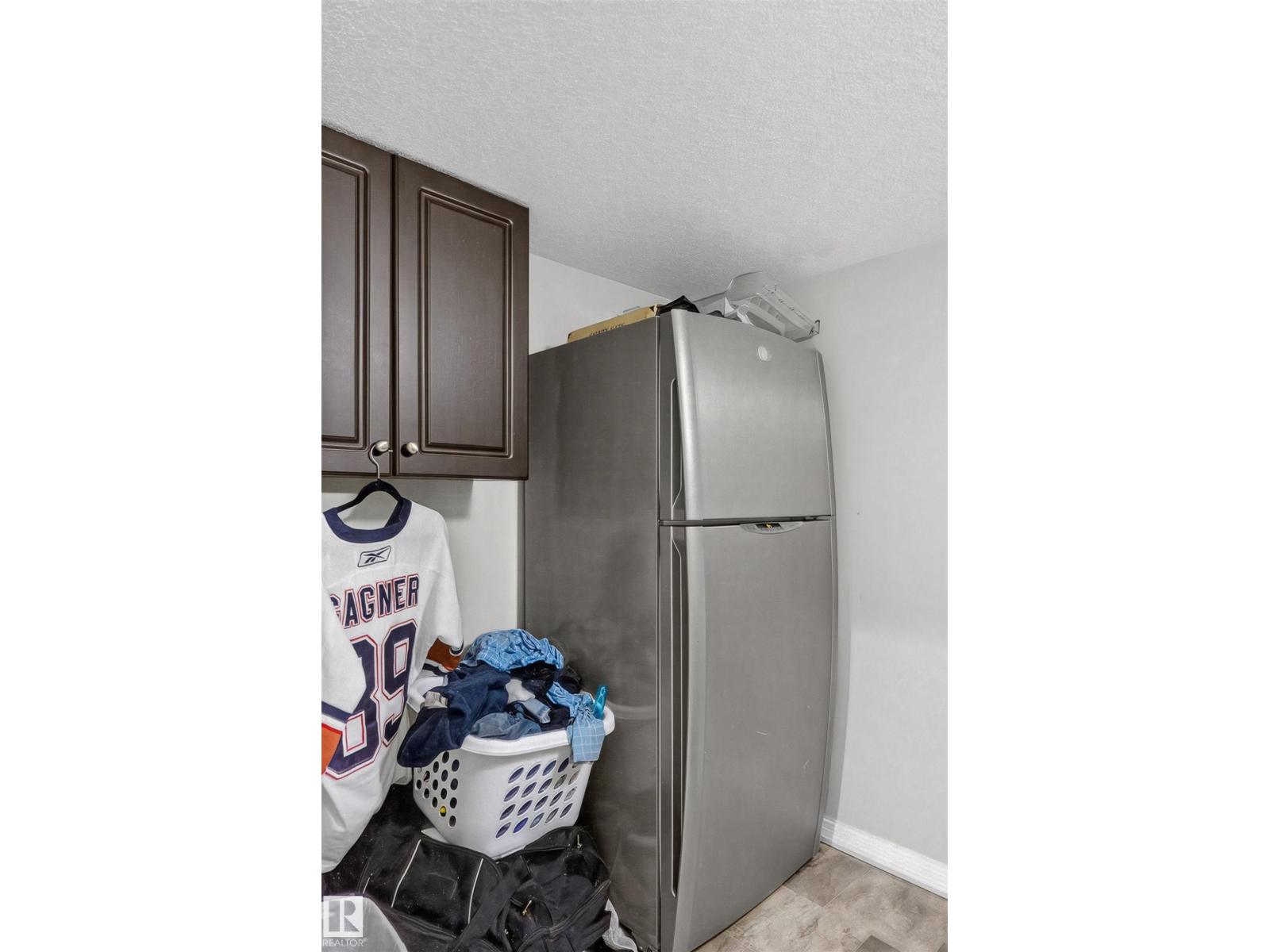 4424 48A ST - Image 30