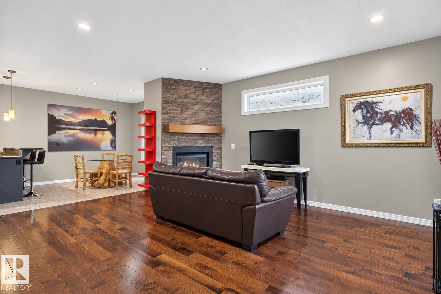 4424 48A ST - Image 5