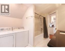 949 Fitzgerald Ave, Courtenay, BC V9N2R6 Photo 18