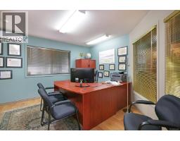 949 Fitzgerald Ave, Courtenay, BC V9N2R6 Photo 28