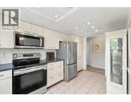 402 995 Roche Point Drive, North Vancouver, BC V7H2X4 Photo 17