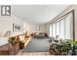 638 Oak Park Road, Brantford, ON N3T5L8 Photo 13