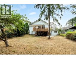2734 Avebury Ave, Victoria, BC V8R3W4 Photo 34