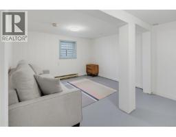 2734 Avebury Ave, Victoria, BC V8R3W4 Photo 42
