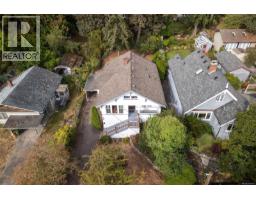 2734 Avebury Ave, Victoria, BC V8R3W4 Photo 47