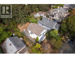 2734 Avebury Ave, Victoria, BC V8R3W4 Photo 53