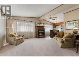 Living room - 53 7701 Central Saanich Rd, Central Saanich, BC V8M1X4 Photo 13