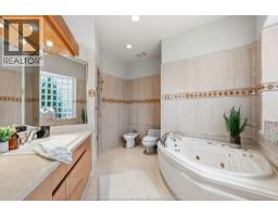 4572 Lake Grande Court, Windsor, ON N9G2R3 Photo 22
