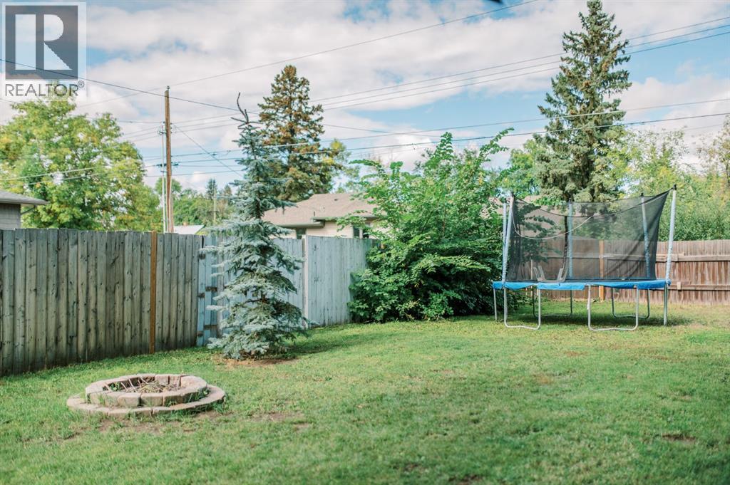 Listing photo – 5720 50A Avenue, Stettler