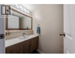 24, 73 Glenbrook Crescent, Cochrane, AB T4C1G1 Photo 16