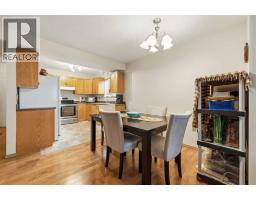 Living room - 28 Martinglen Way Ne, Calgary, AB T3J3H9 Photo 11