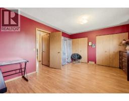 28 Martinglen Way Ne, Calgary, AB T3J3H9 Photo 16