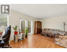 Bedroom - 28 Martinglen Way Ne, Calgary, AB T3J3H9 Photo 7