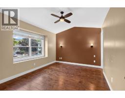 Kitchen - 1342 Friesen Road, Kelowna, BC V1X7P7 Photo 12