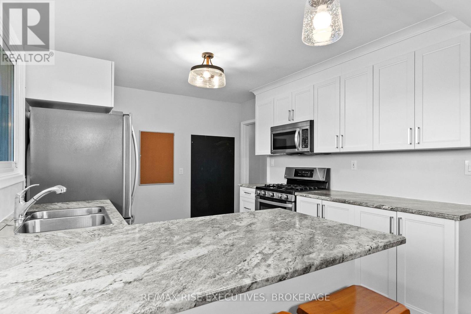 339 ARROWHEAD PLACE - Image 13