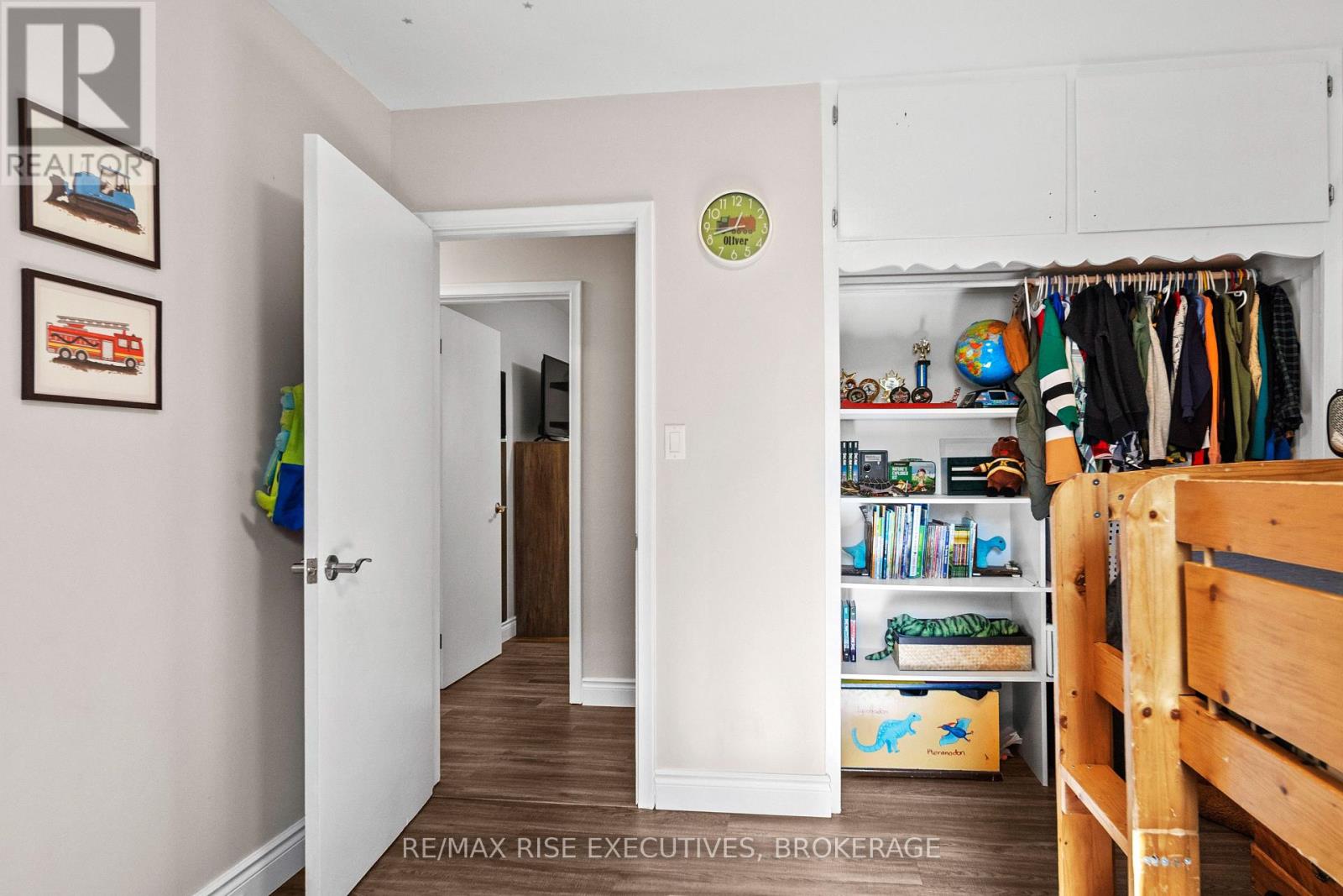 339 ARROWHEAD PLACE - Image 24