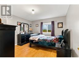 4 Cedar Drive thumbnail 12