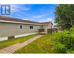 4 Cedar Drive thumbnail 16