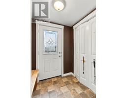 4 Cedar Drive thumbnail 3