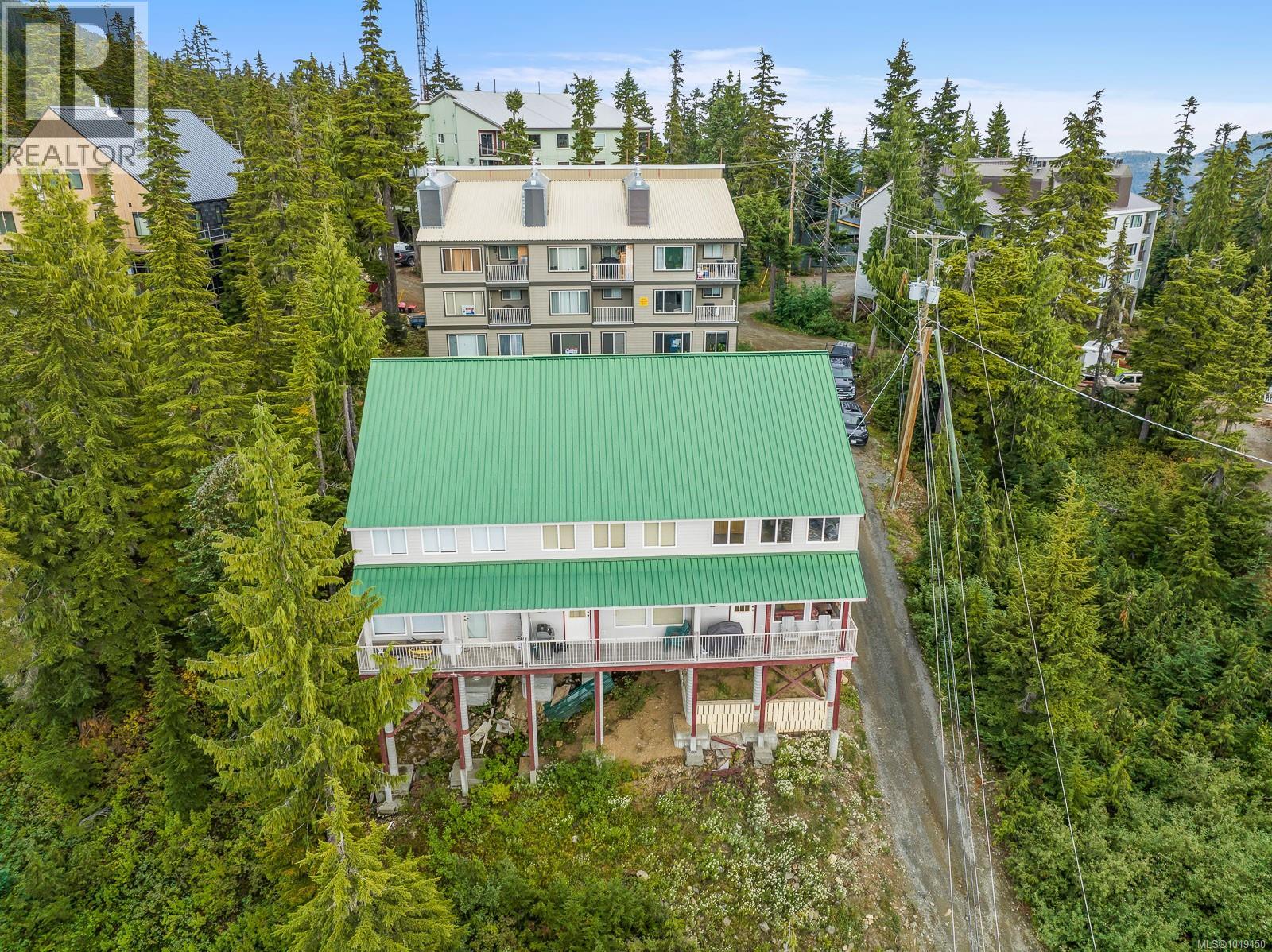 #3 699 Castle Crag Cres - 27