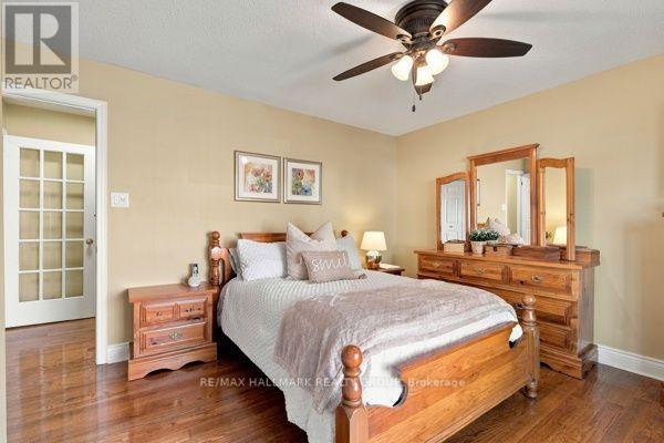 22 GRAND HARBOUR COURT photo 19