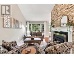 Living room - 22 Grand Harbour Court, Ottawa, ON K2S1H2 Photo 7