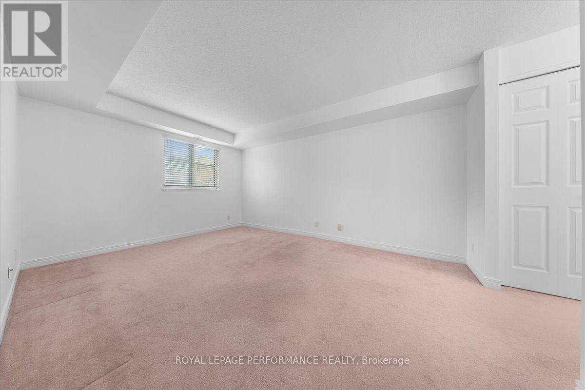 207 - 429 Somerset Street W