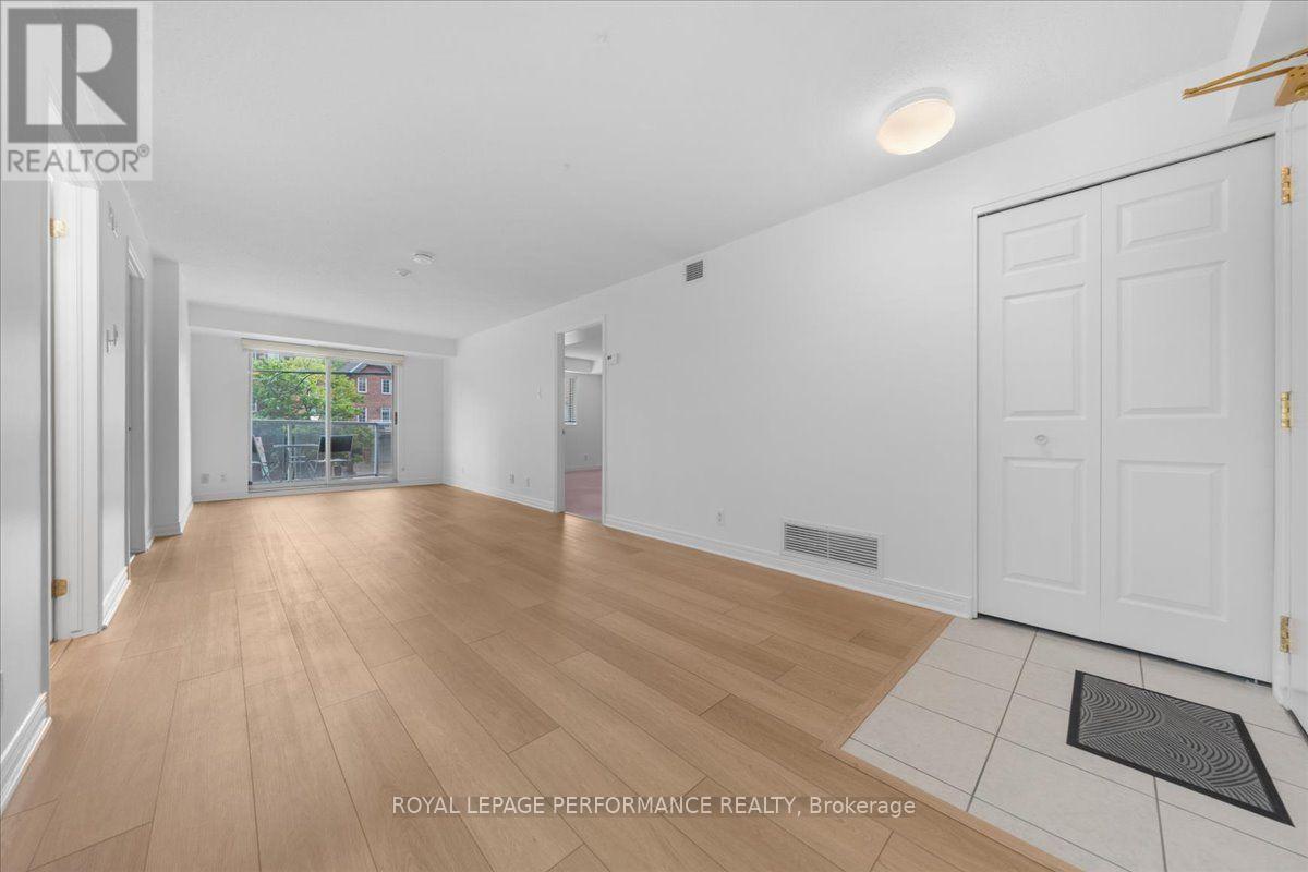 207 - 429 Somerset Street W