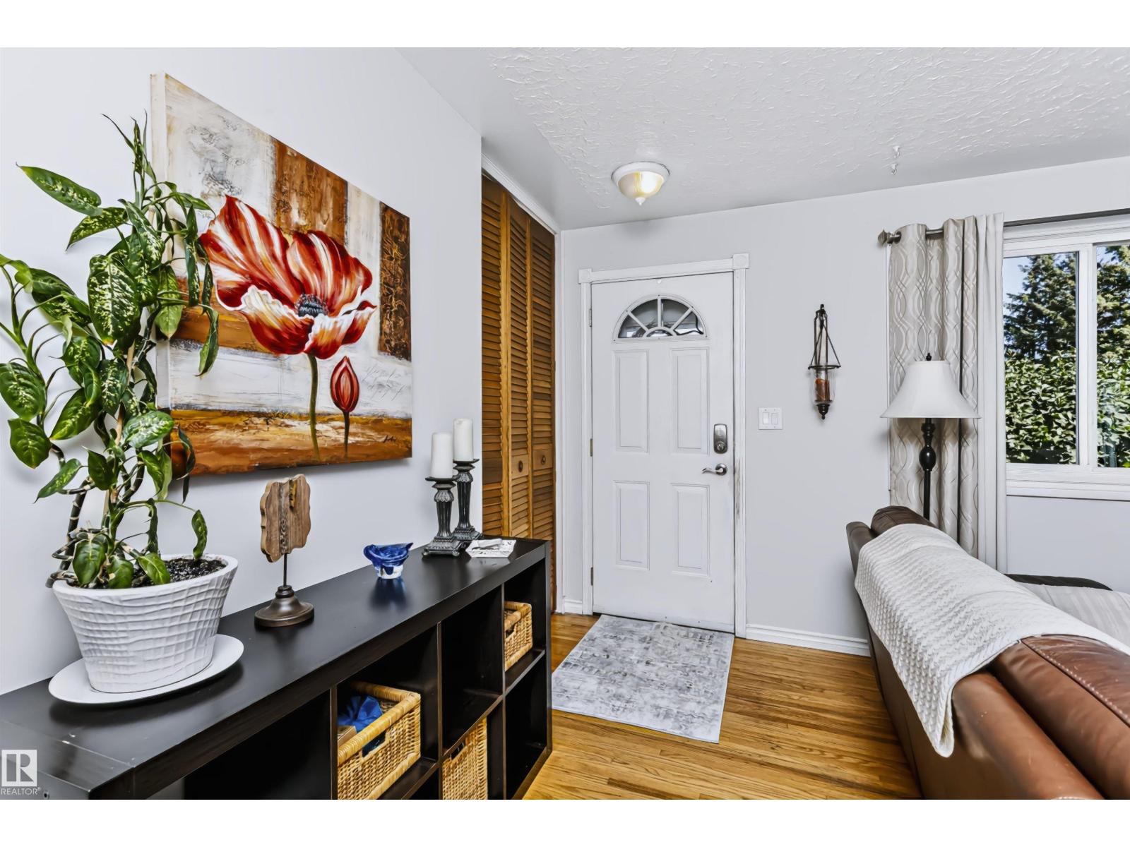 13503 135 AV NW - 5