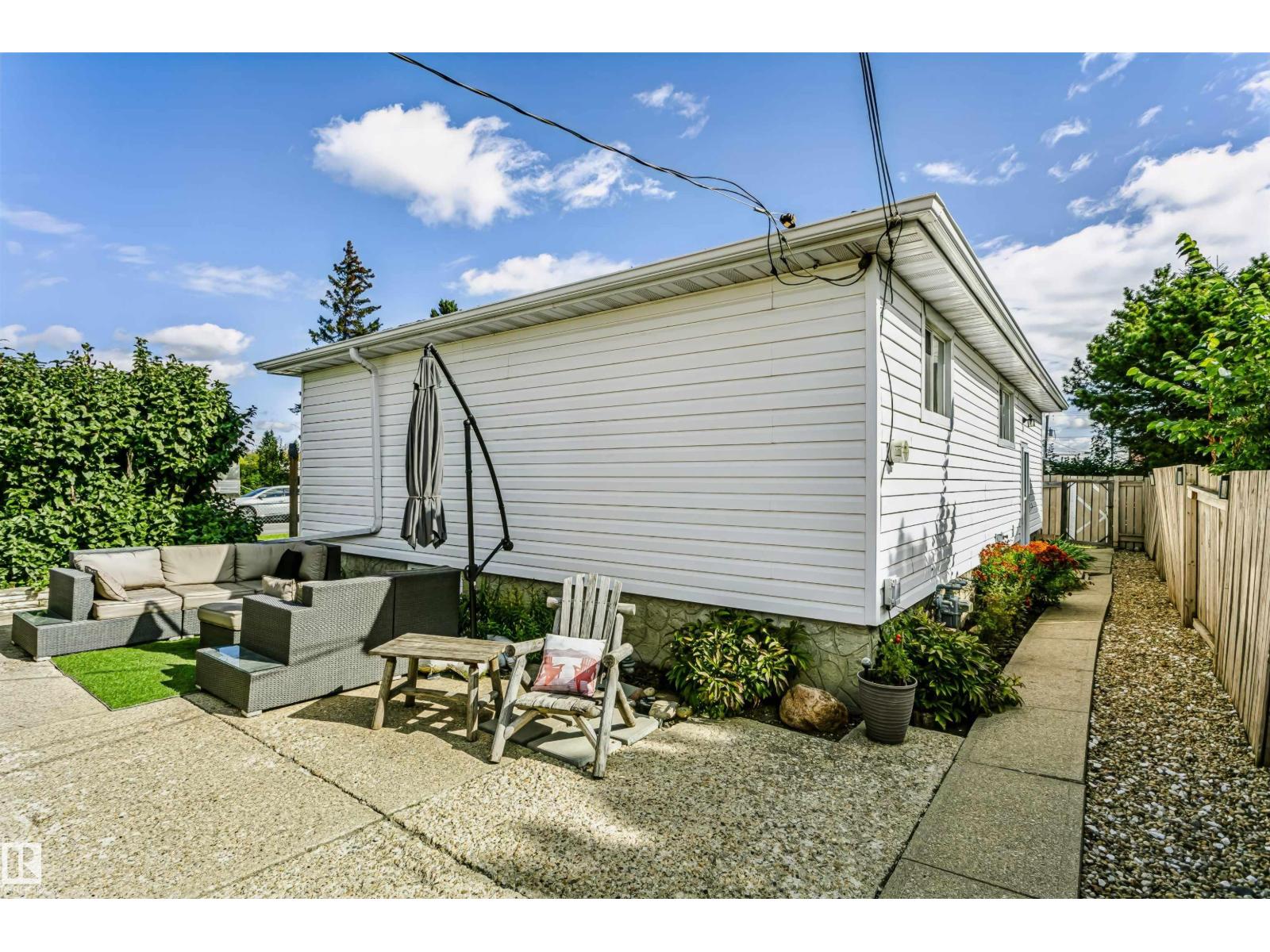13503 135 AV NW - 51