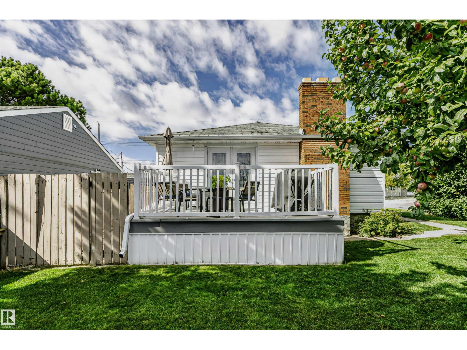 13503 135 AV NW - 47