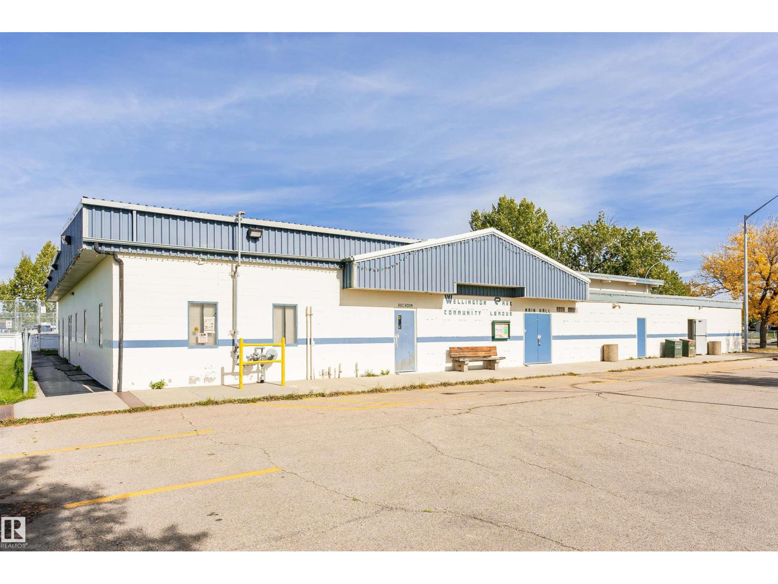 13503 135 AV NW - 65