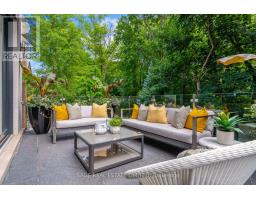 Family room - 11 Ridgewood Road, Toronto, ON M5P1T4 Photo 7